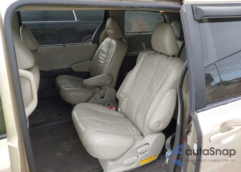 2011 Toyota Sienna Xle V6 из США, поврежденный, VIN 5TDYK3DC0BS131724